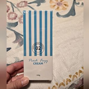 Peach Fuzzy Cream 100g - Blue & White Pack
